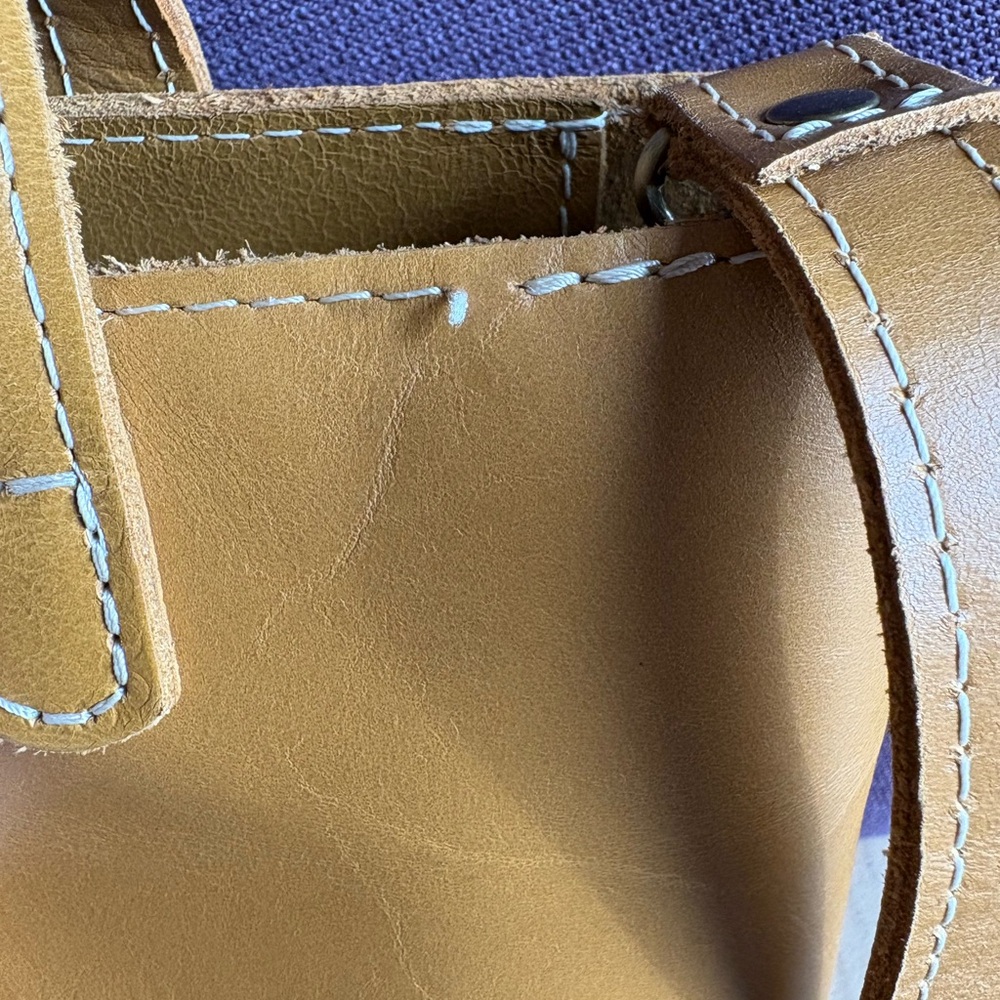 Portland Leather Goods Mango Mini Zip Crossbody - Picture 5 of 5